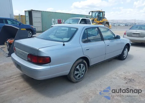 1996 Toyota Camry Dx/Le/Xle из США, поврежденный, VIN JT2BG12K9T0355173